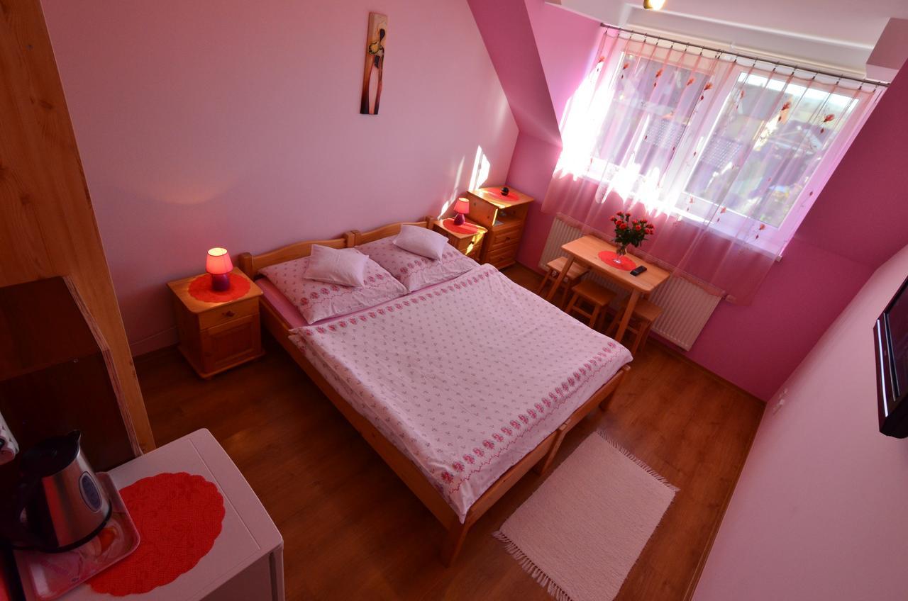 Penzión Family Rušin Vel'ka Lomnica Exterior foto